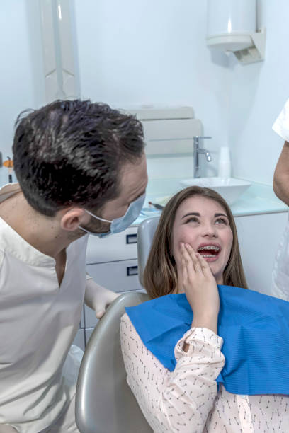Best Emergency Dental Extractions in Calverton Park, MO